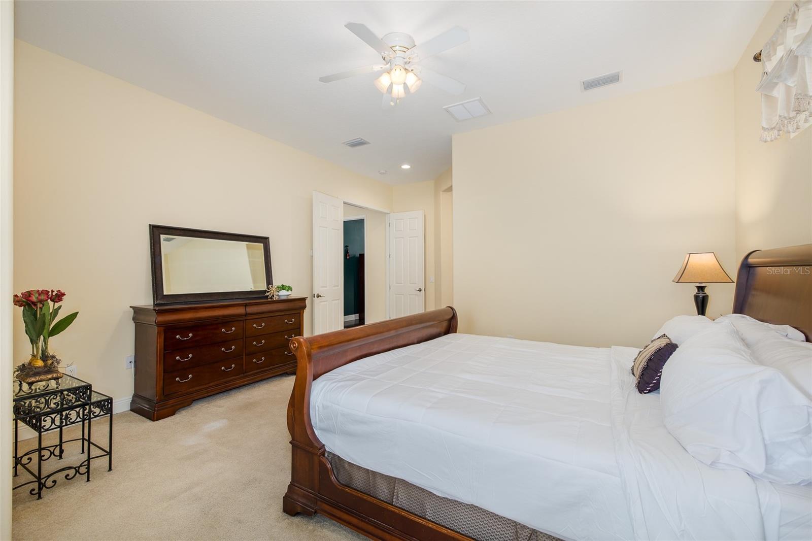 10640 PONTOFINO CIR — photo 18