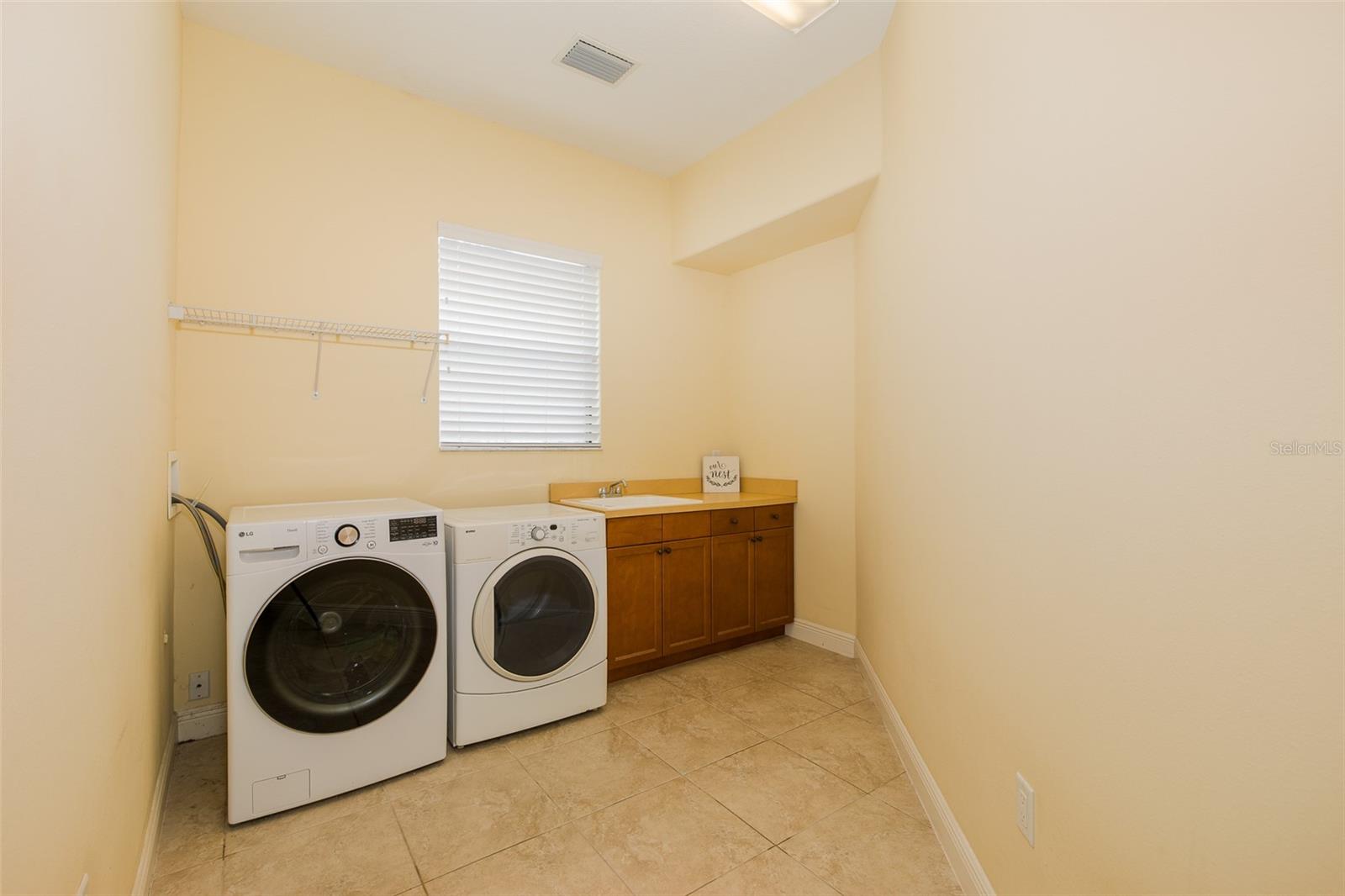 10640 PONTOFINO CIR — photo 40