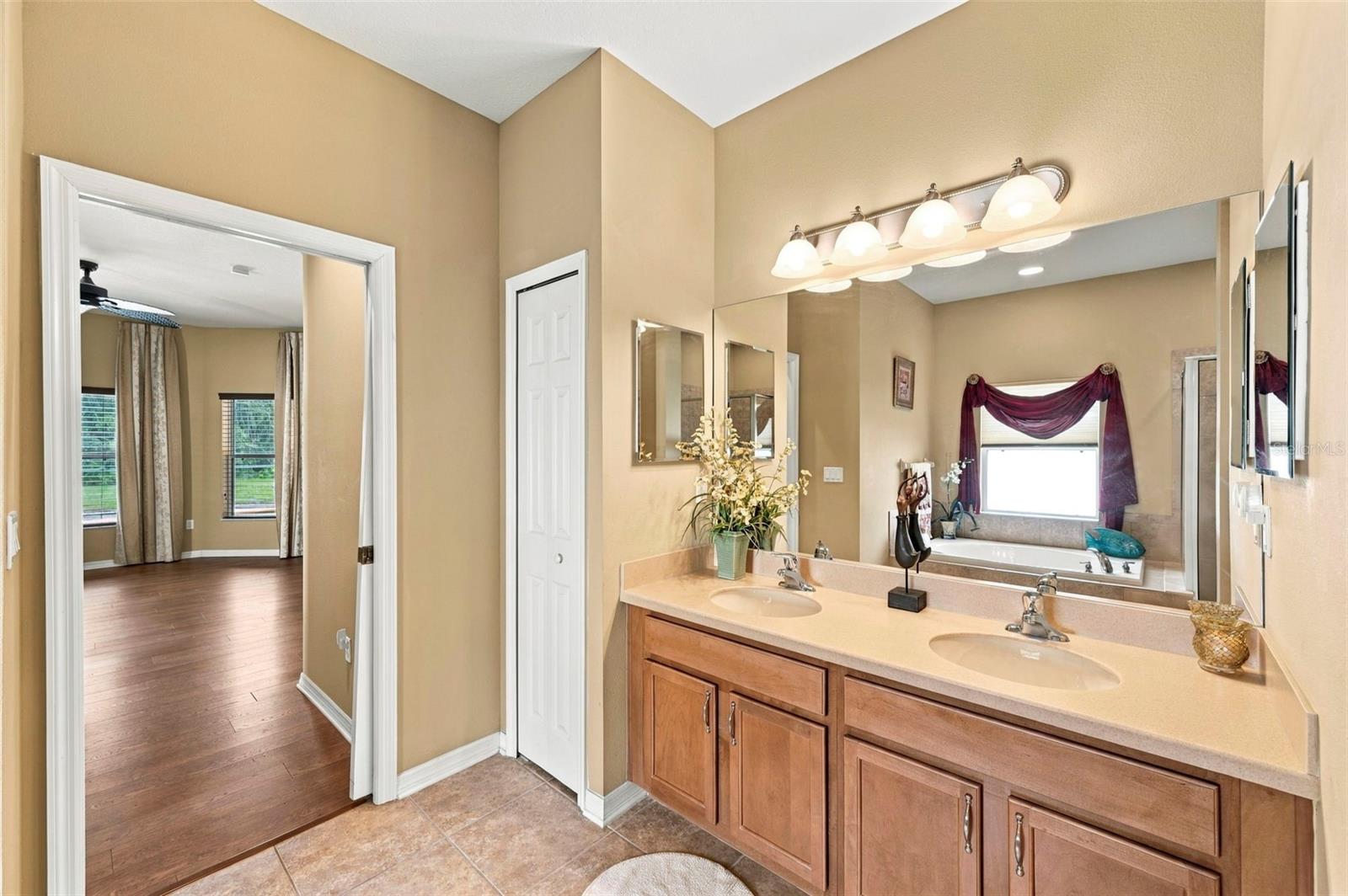 11002 BELLE HAVEN DR — photo 38