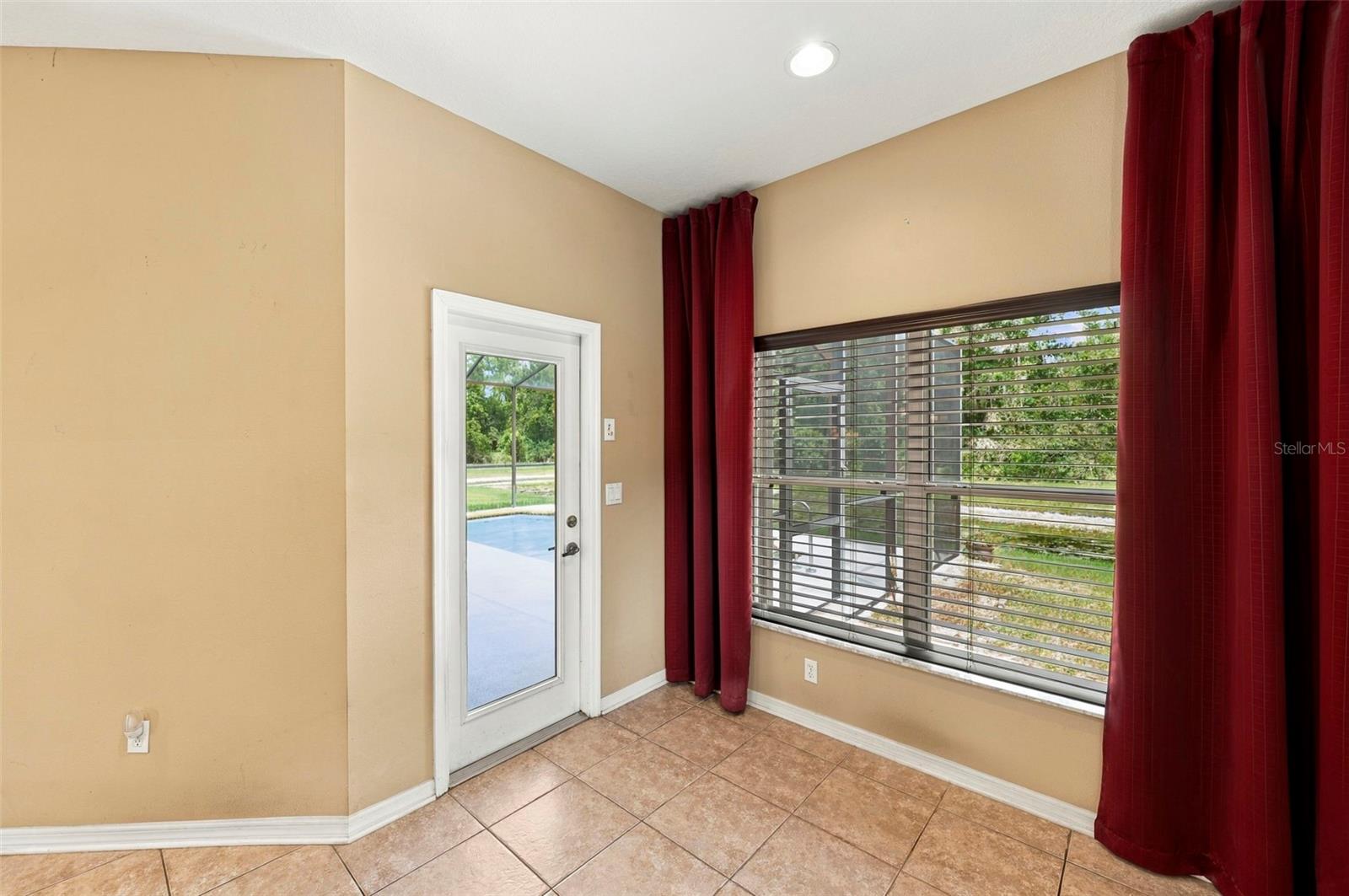 11002 BELLE HAVEN DR — photo 33