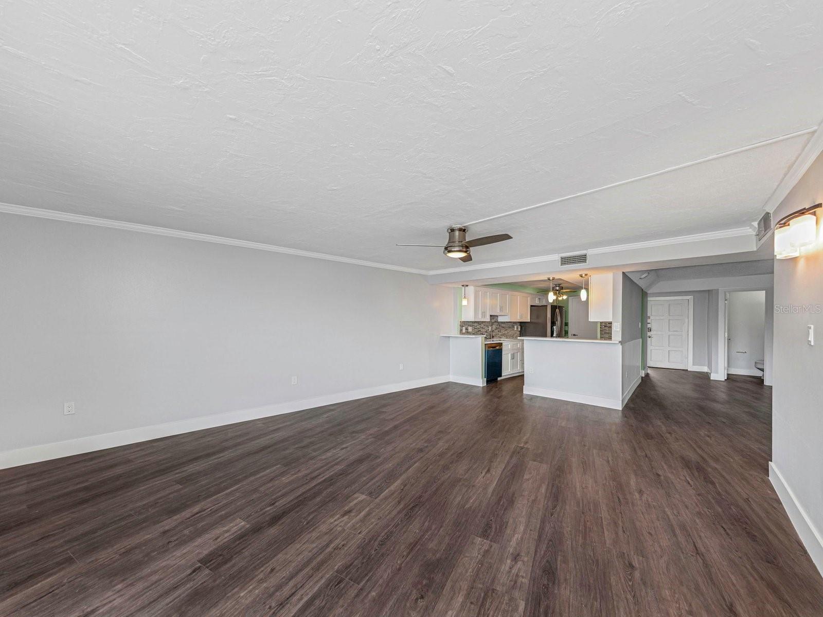 433 S PAULA DR #10 — photo 43