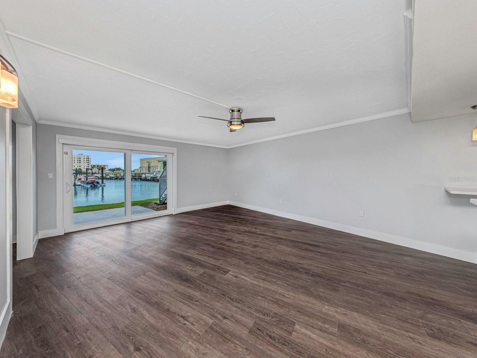 433 S PAULA DR #10 — photo 39