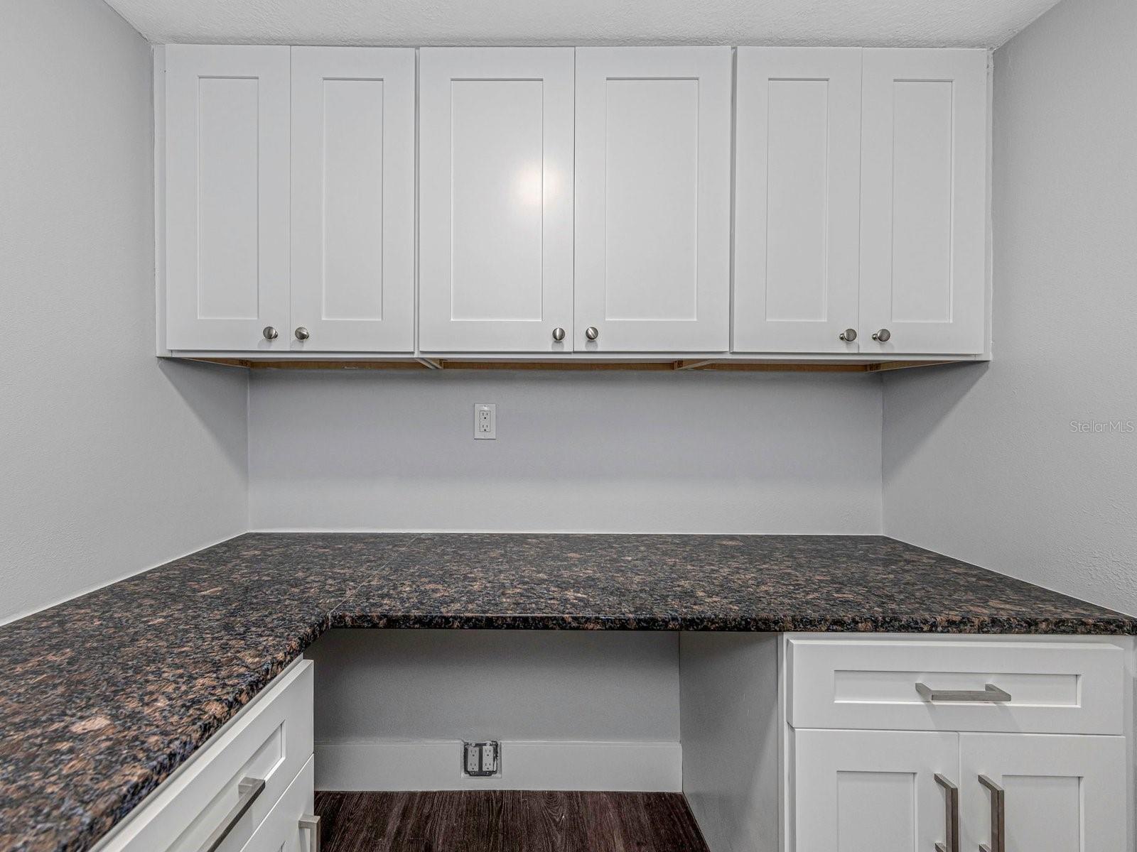 433 S PAULA DR #10 — photo 47