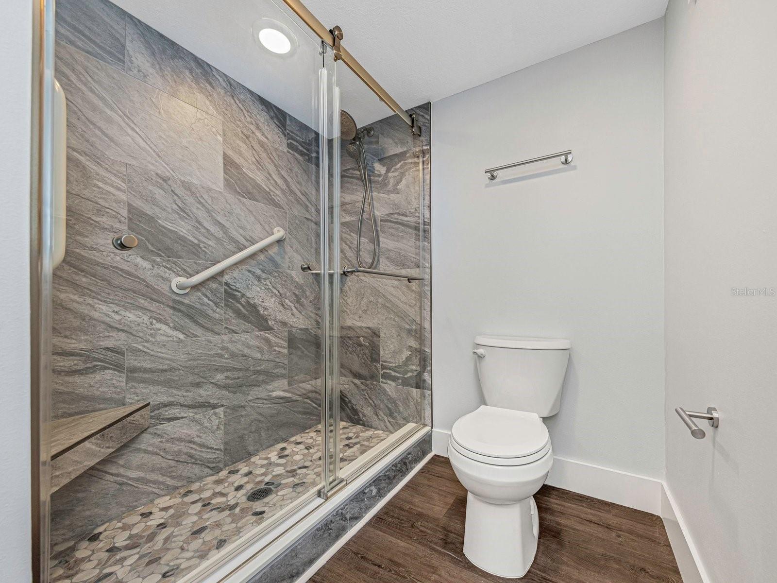 433 S PAULA DR #10 — photo 32
