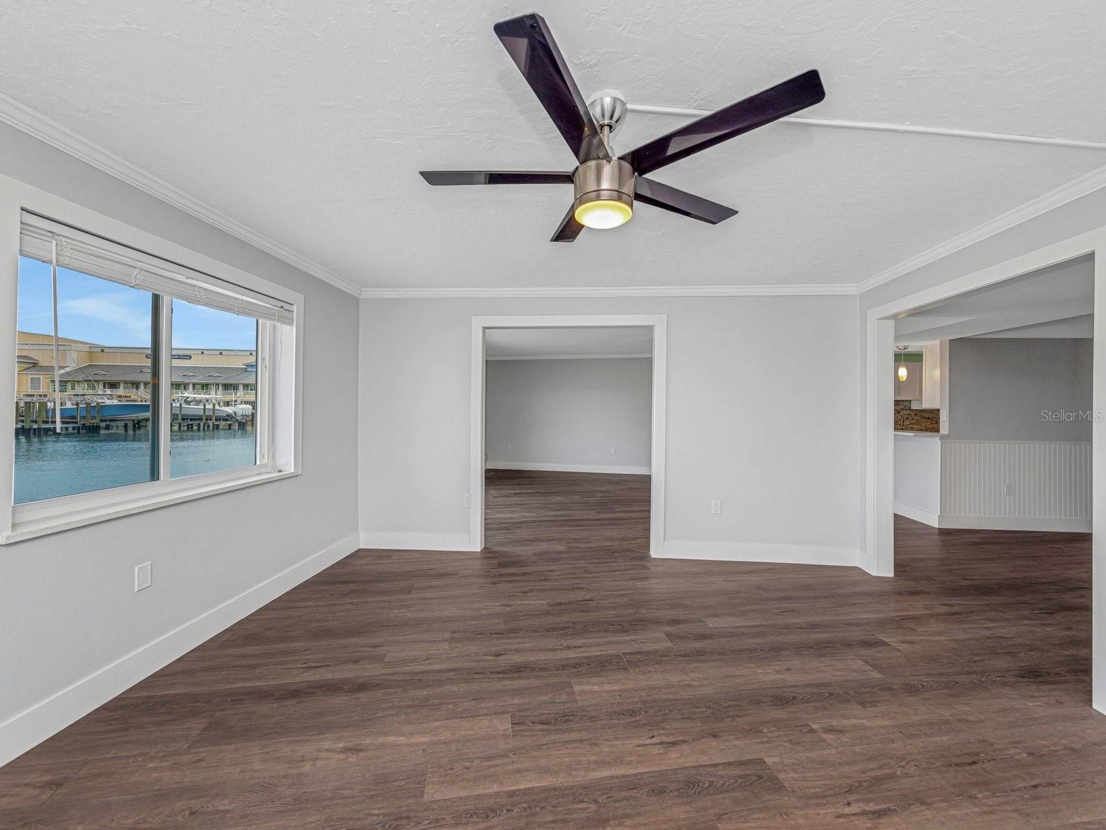 433 S PAULA DR #10 — photo 38