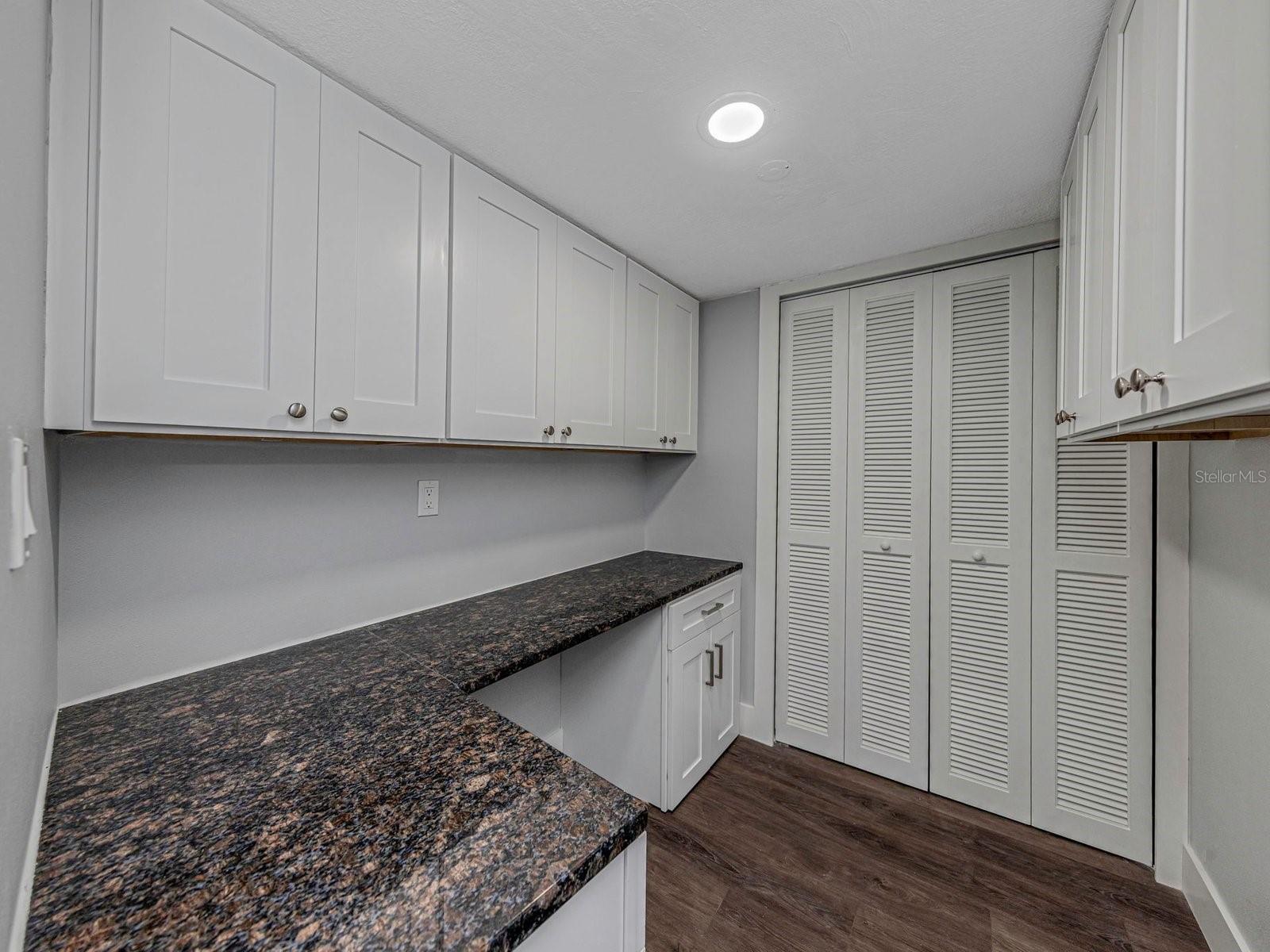 433 S PAULA DR #10 — photo 46