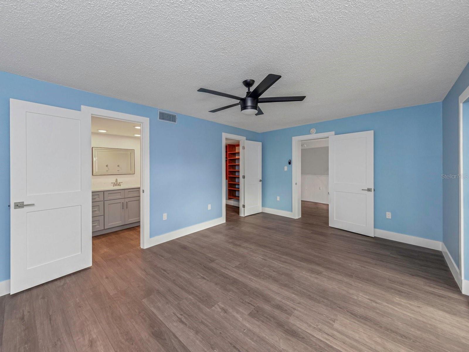 433 S PAULA DR #10 — photo 21