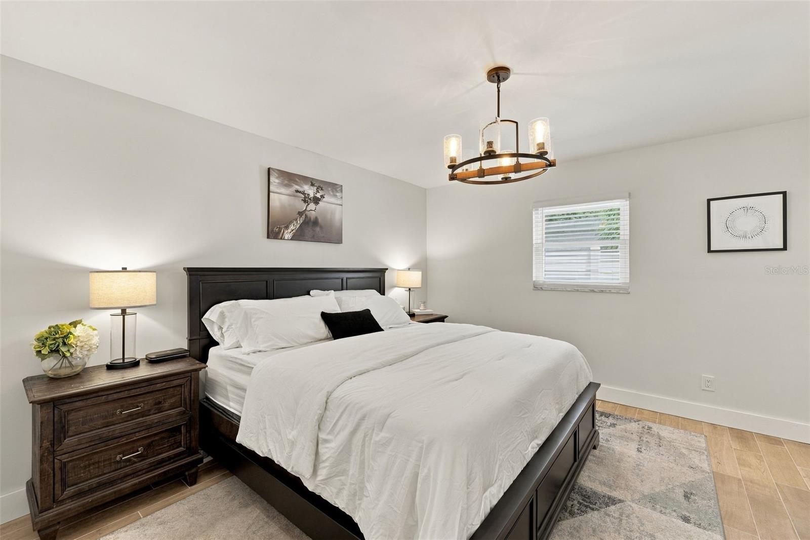 4318 HELENA ST NE — photo 22