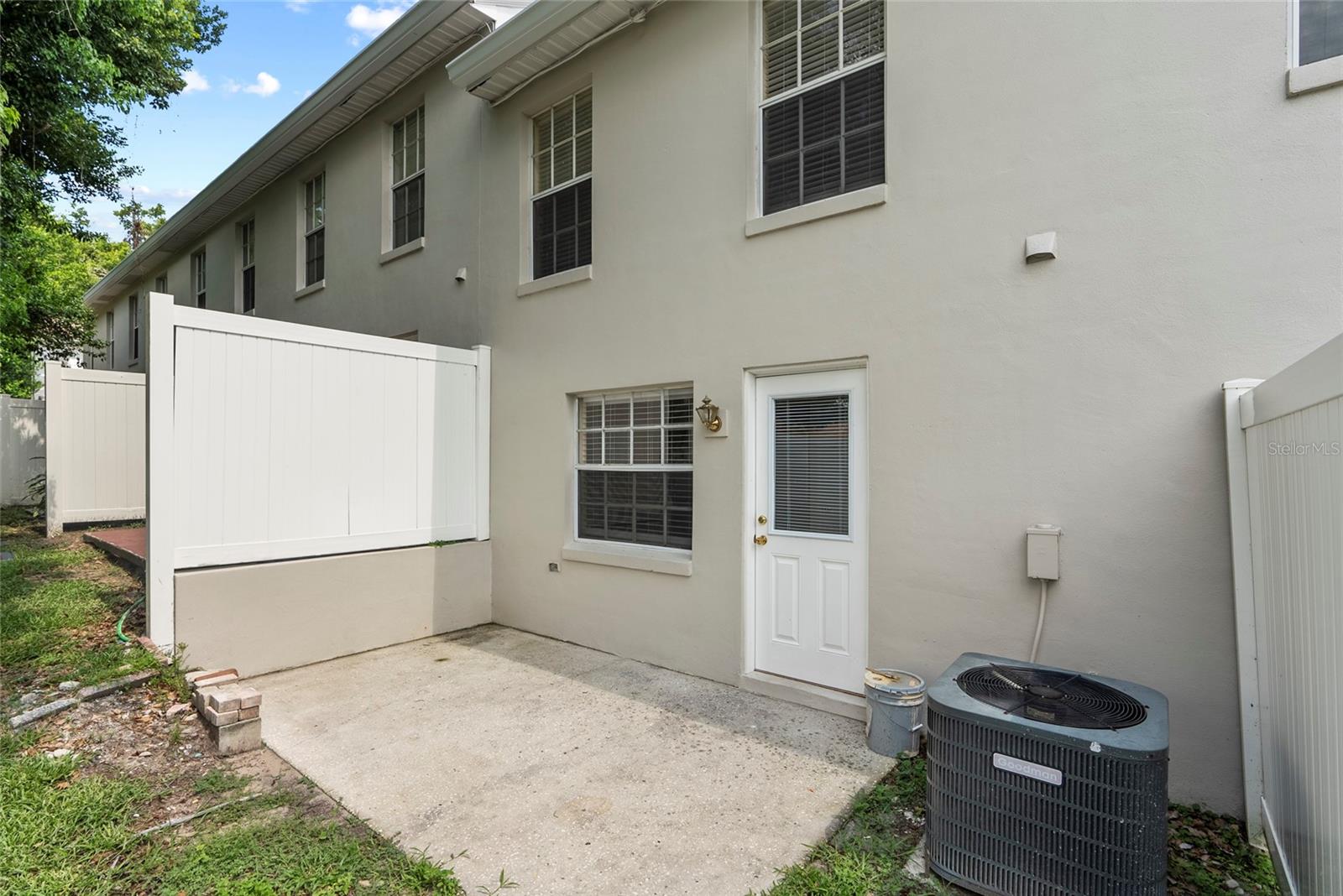 37308 EMBASSY PARK LN #2 — photo 21