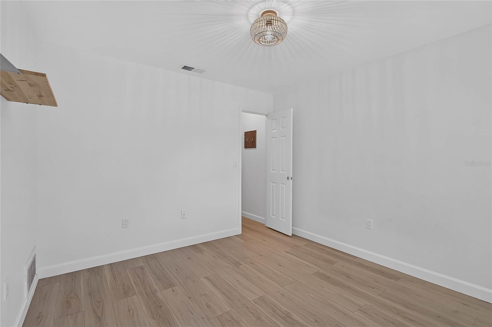 358 BEARDED OAKS CIR — photo 16