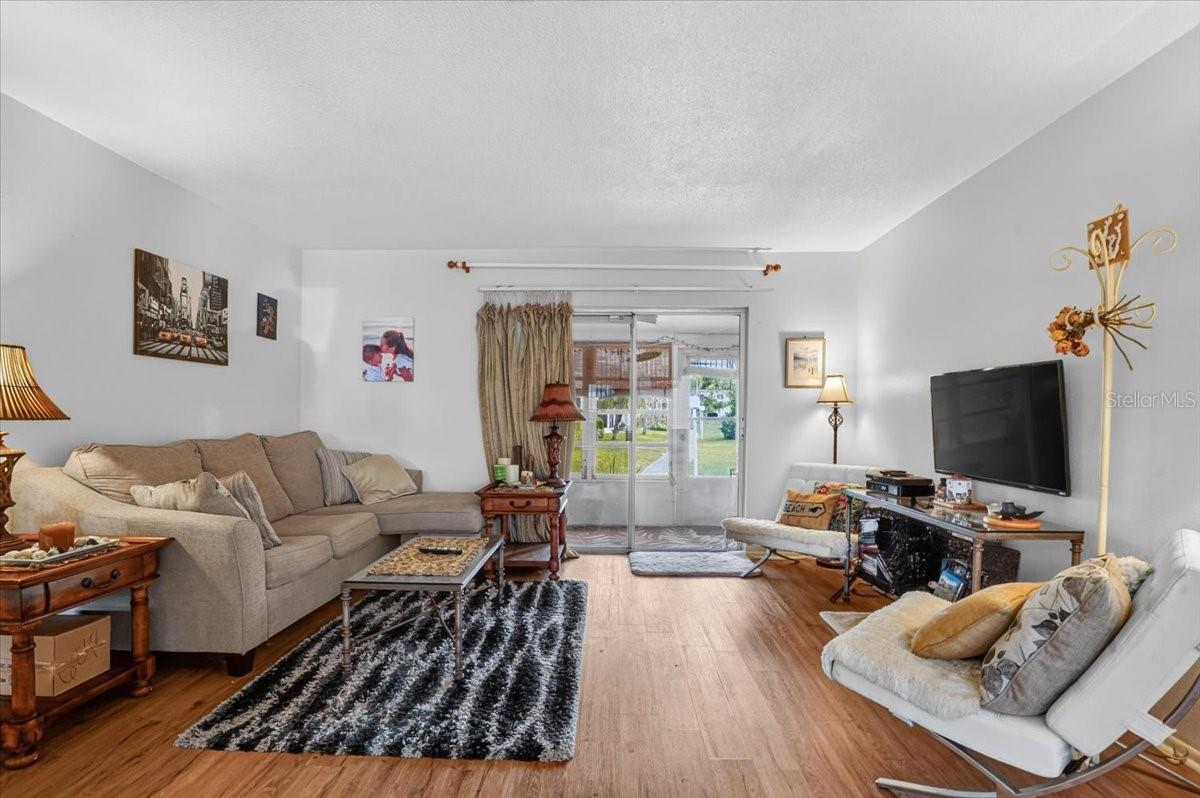 5883 GARDEN LN #H1 — photo 8