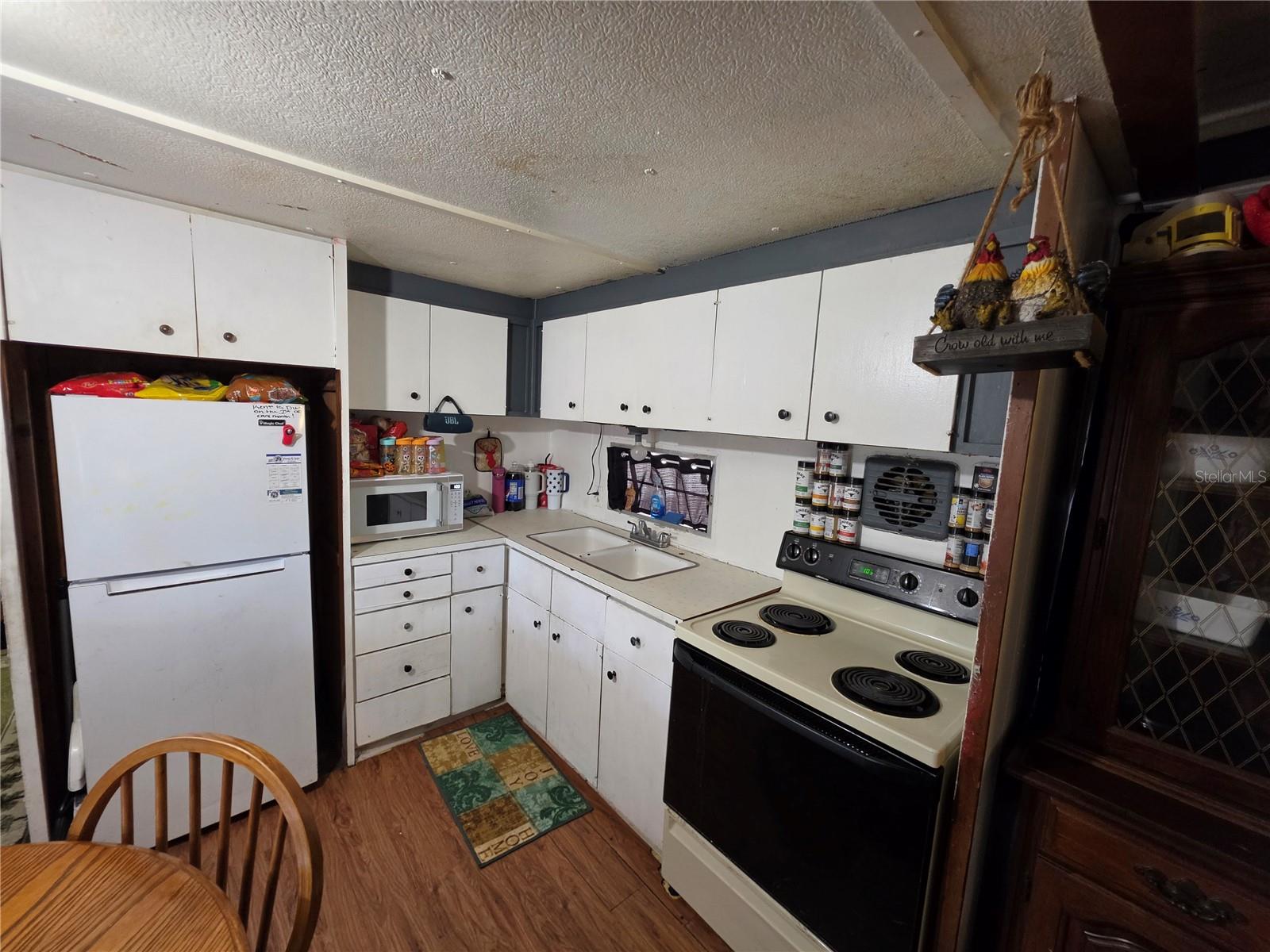 37629 MARCH LN — photo 4