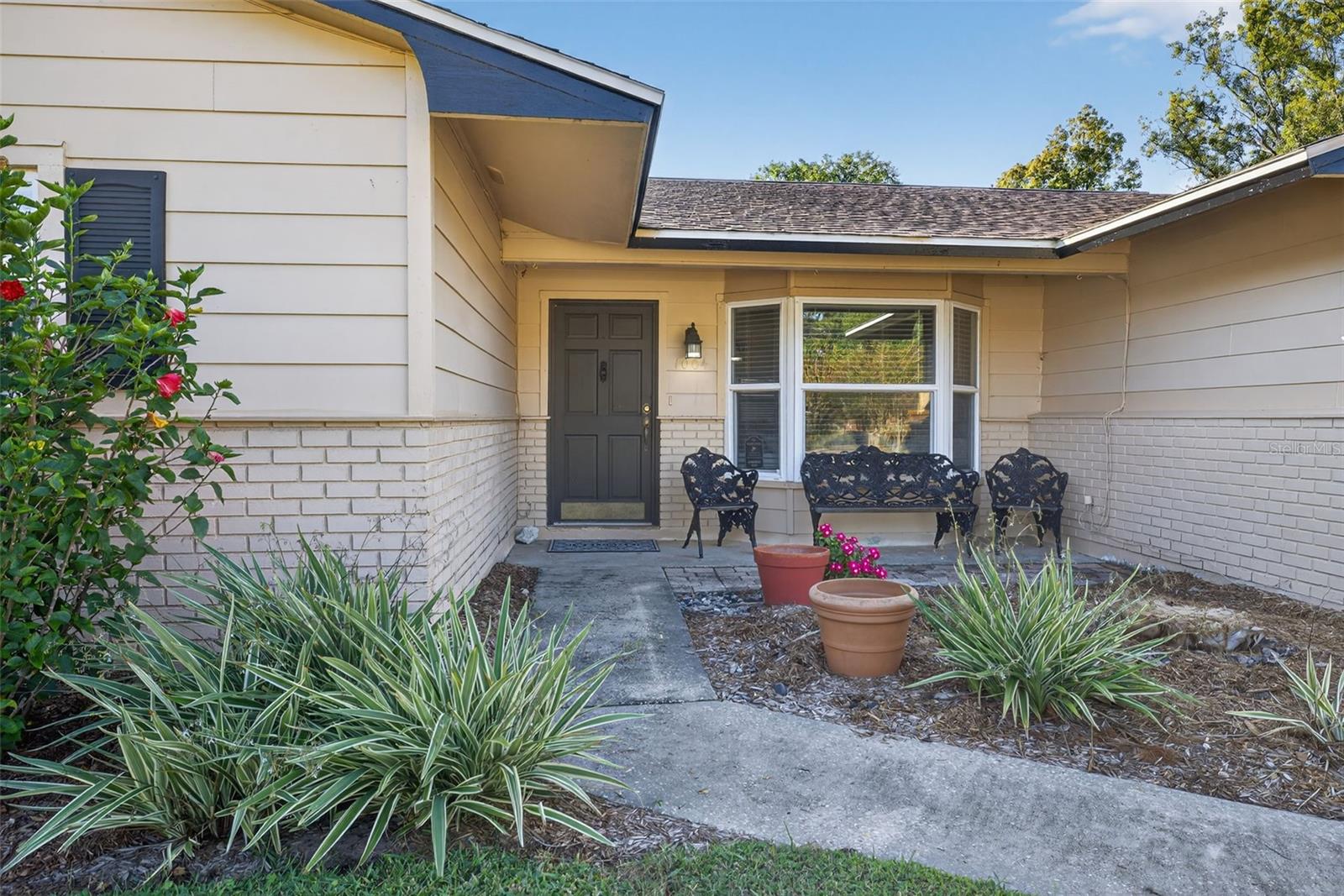 1004 MANDALAY DR — photo 9