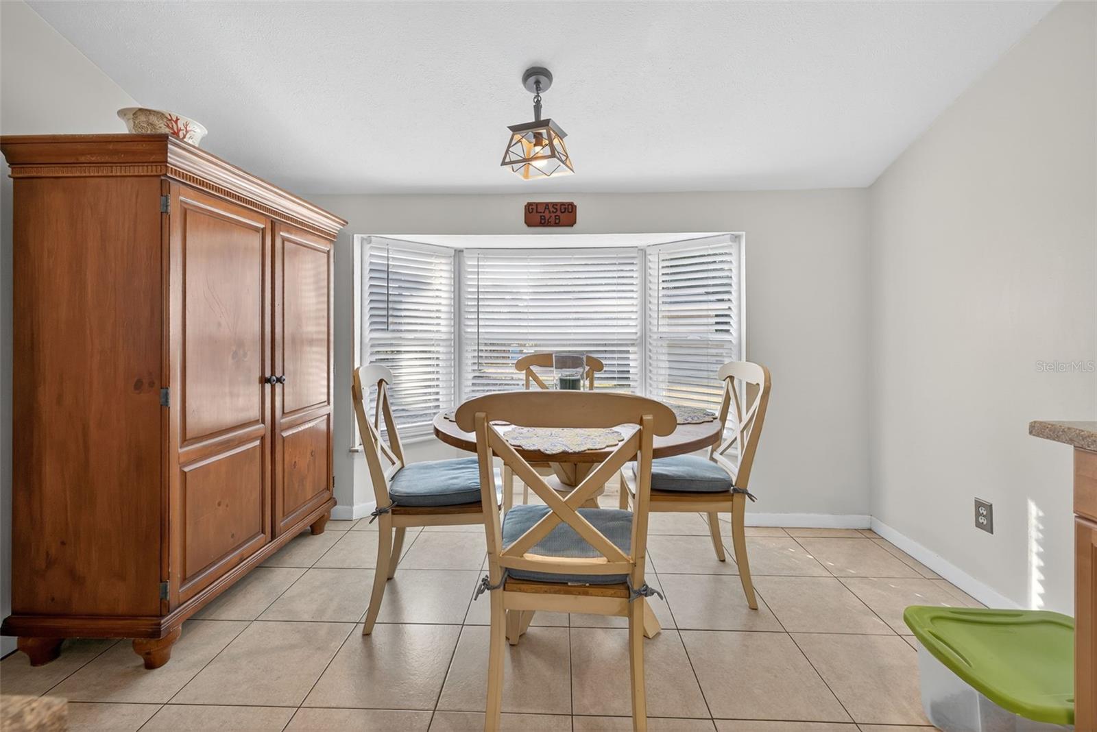 1004 MANDALAY DR — photo 18