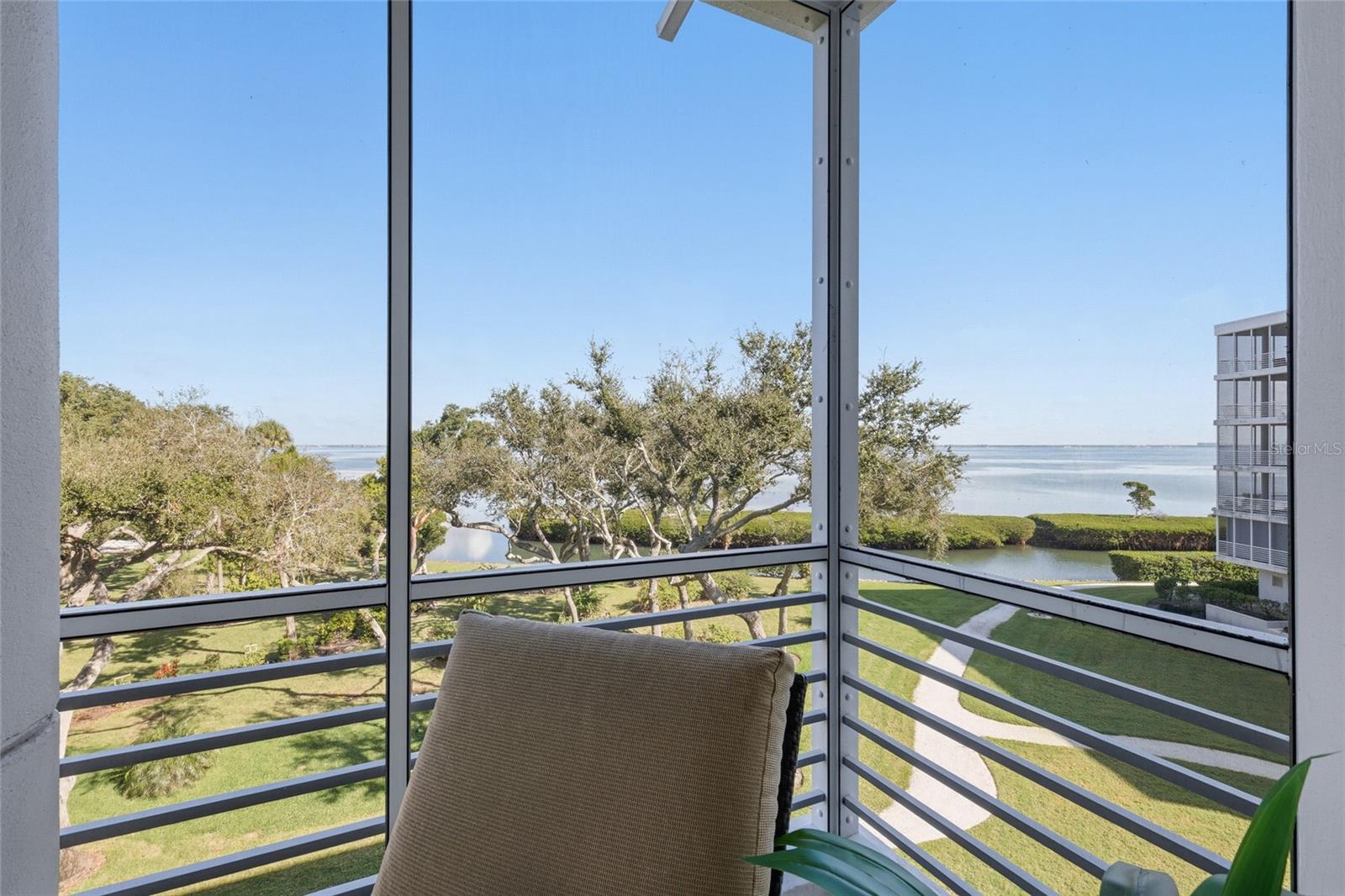 2550 HARBOURSIDE DR #333 — photo 28