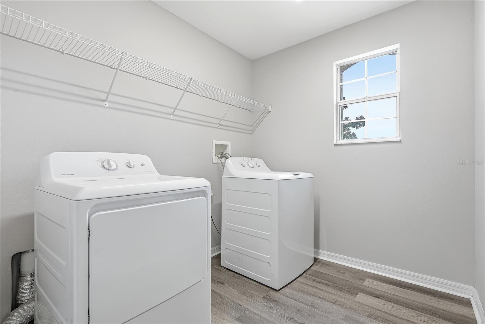 9237 C WELLSTONE DR — photo 32