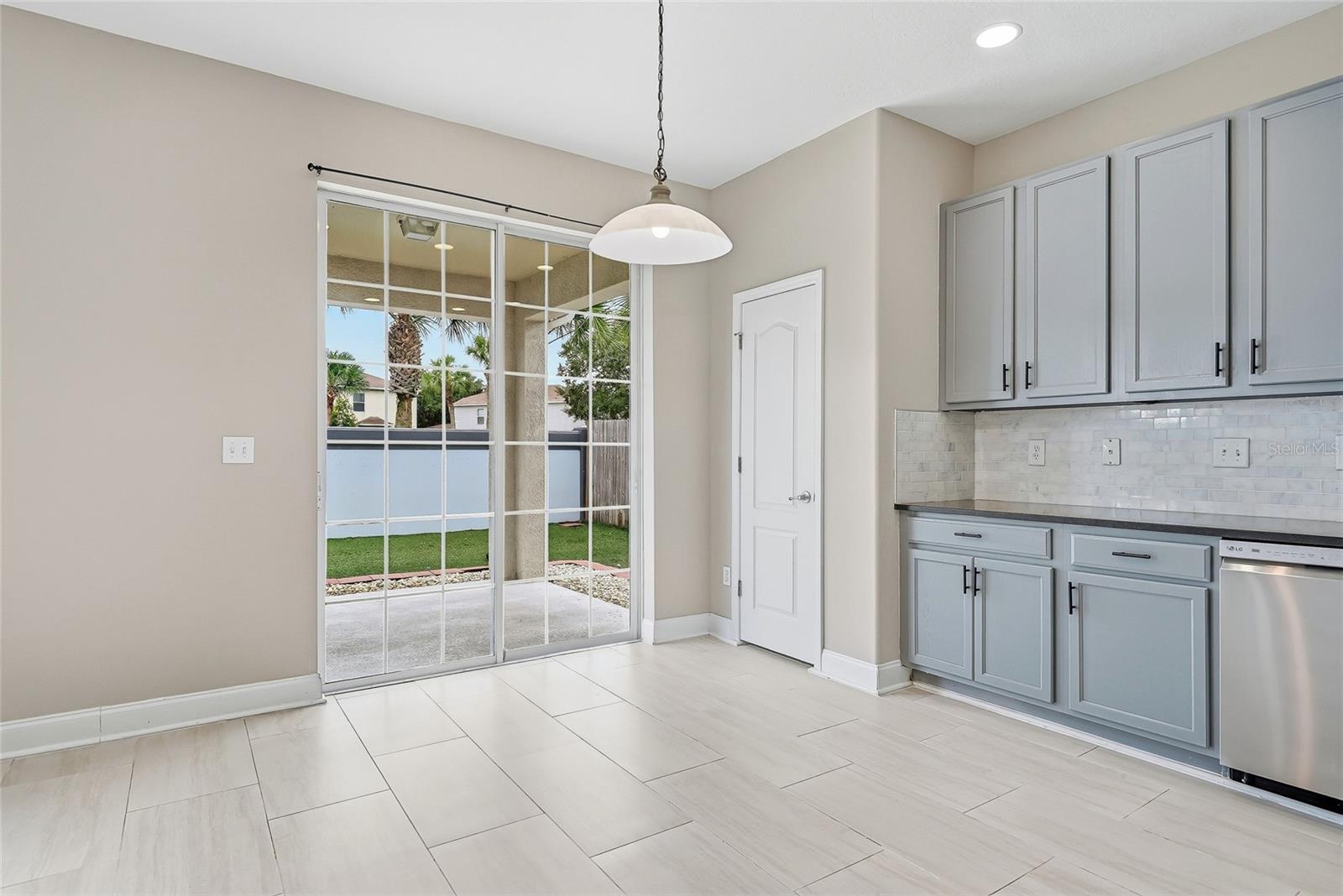 9237 C WELLSTONE DR — photo 19