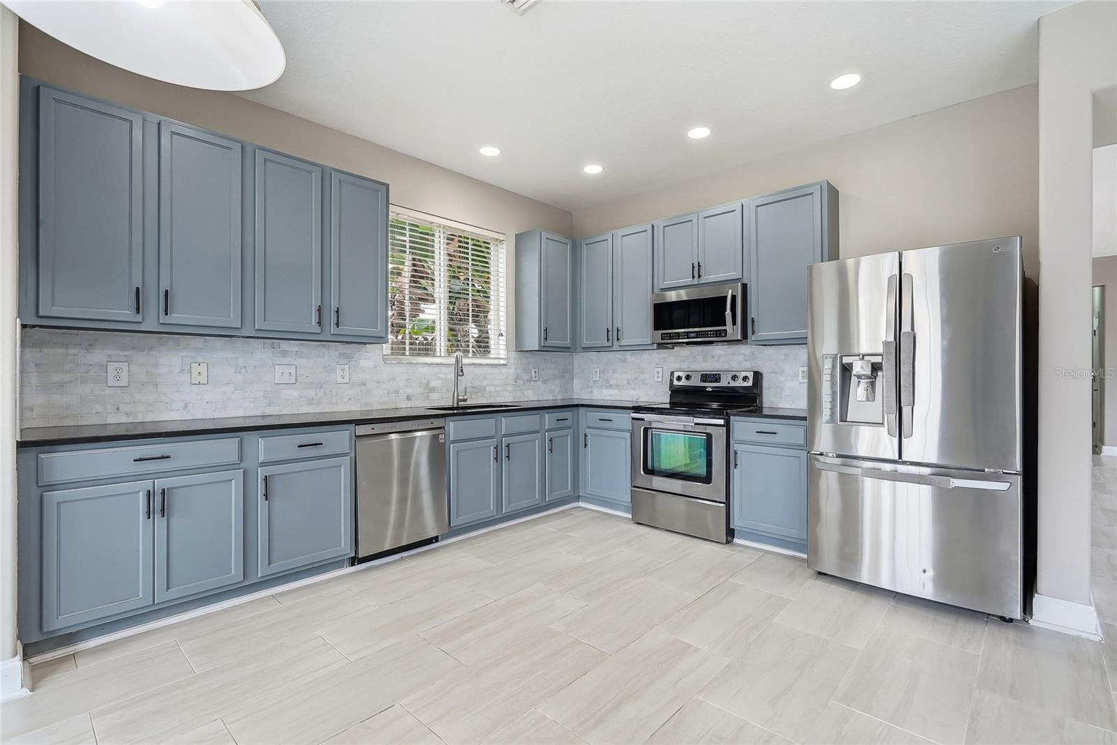 9237 C WELLSTONE DR — photo 12