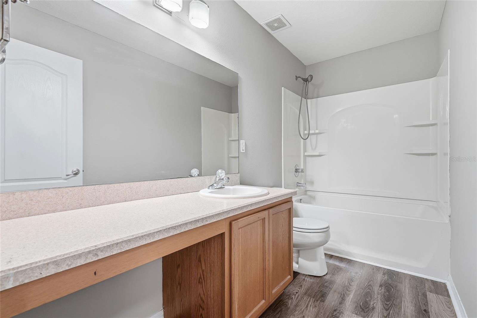 9237 C WELLSTONE DR — photo 16