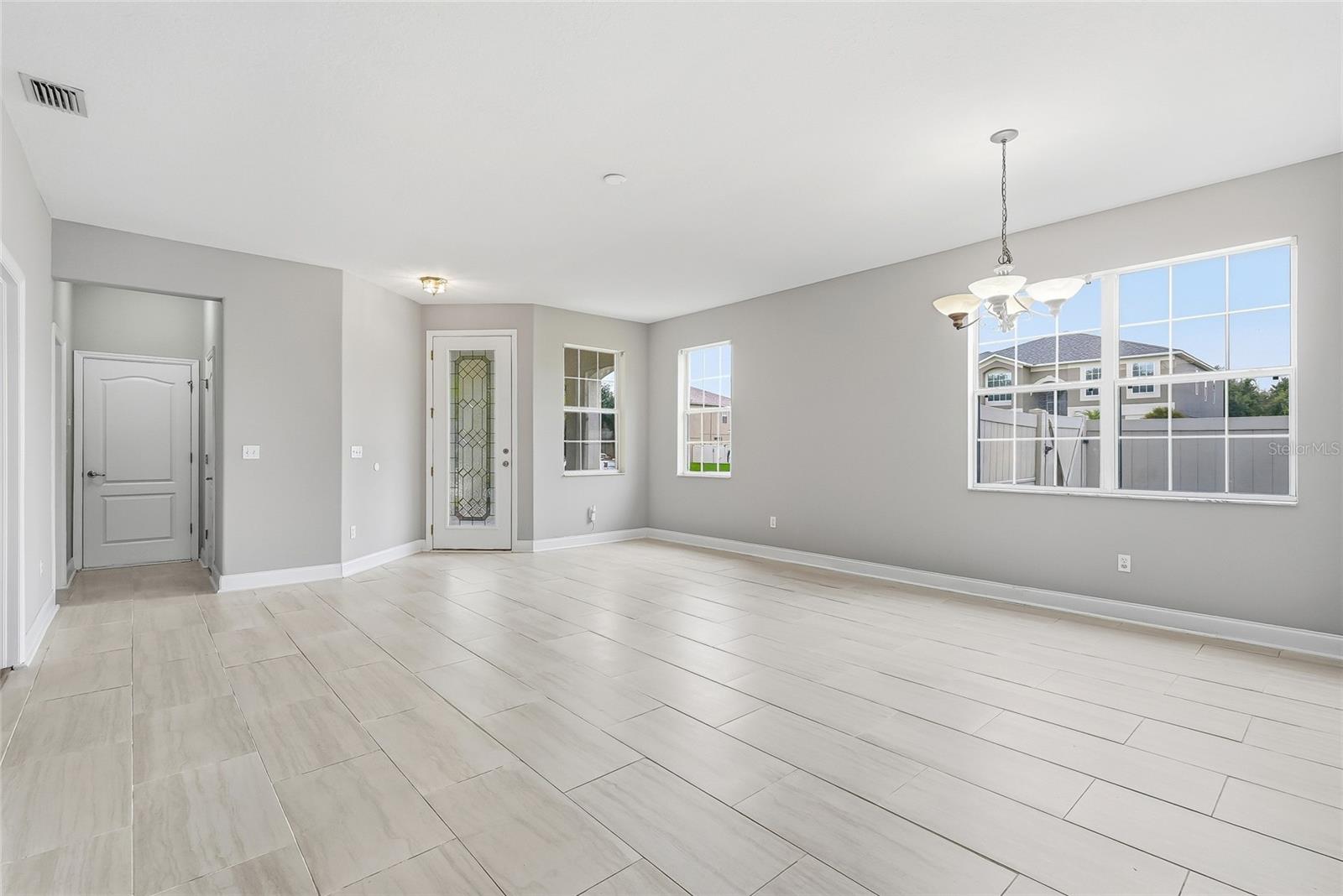 9237 C WELLSTONE DR — photo 23