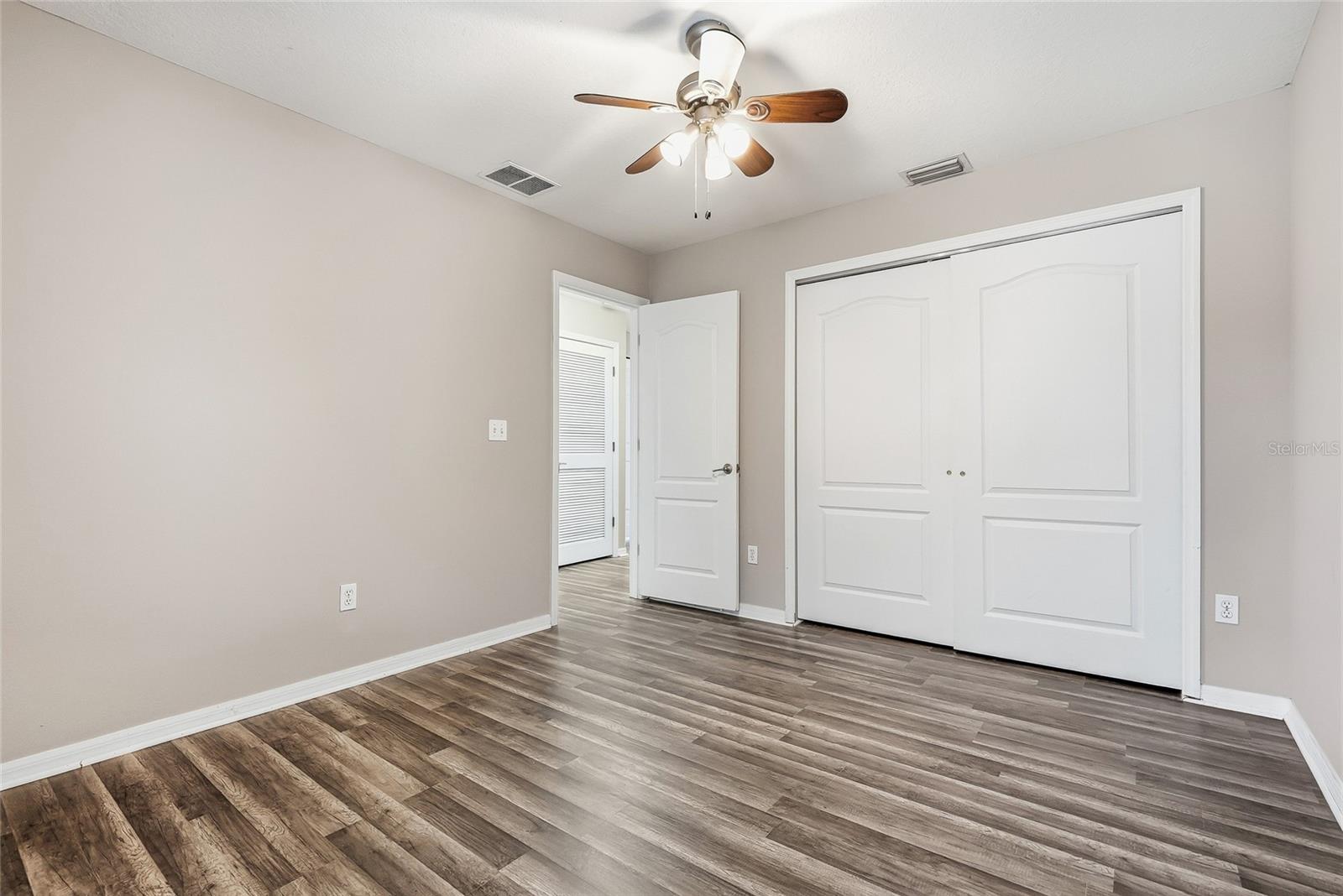 9237 C WELLSTONE DR — photo 17