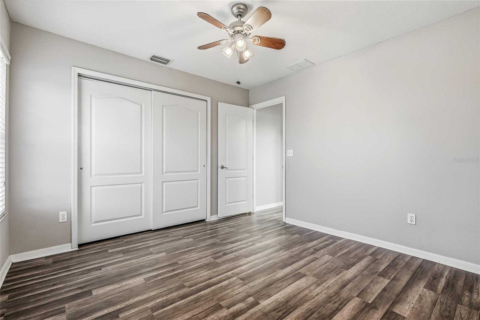 9237 C WELLSTONE DR — photo 43