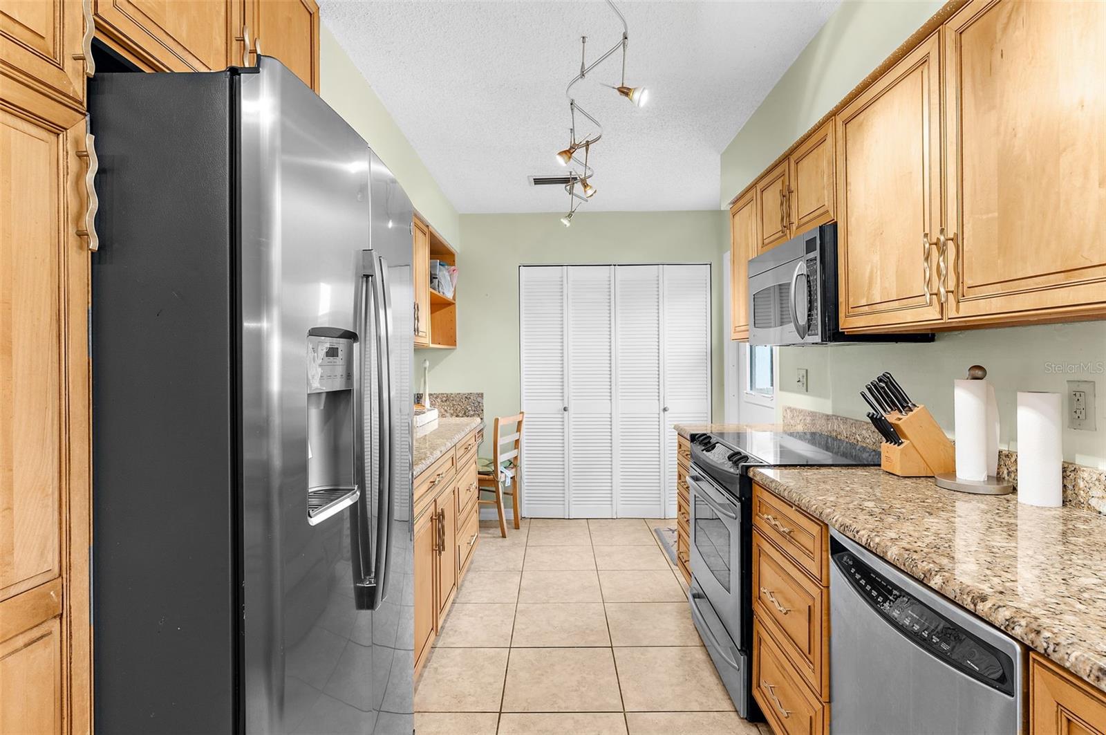 120 VILLA DR #120 — photo 12