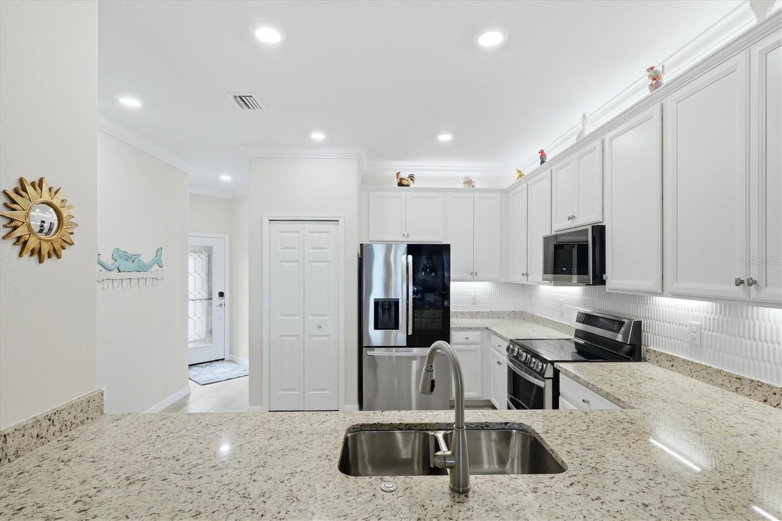 24033 CANTERWOOD WAY — photo 34