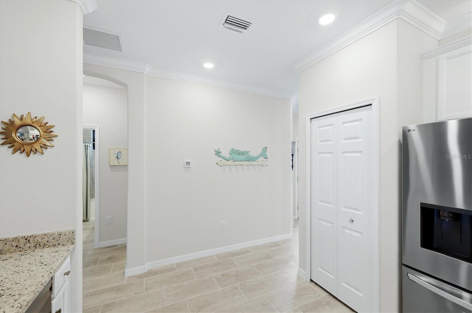24033 CANTERWOOD WAY — photo 37