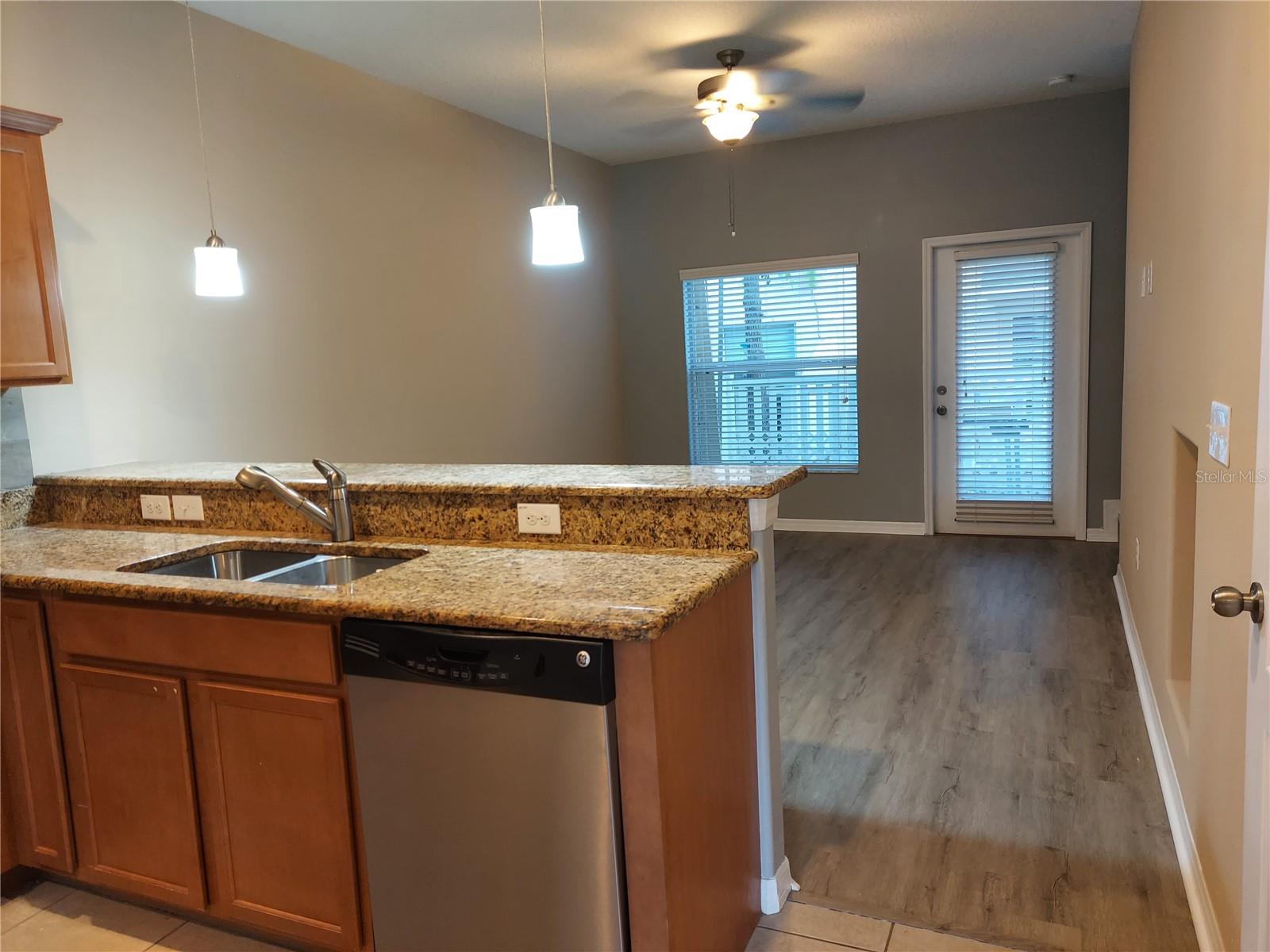 8515 BRUSHLEAF WAY — photo 9