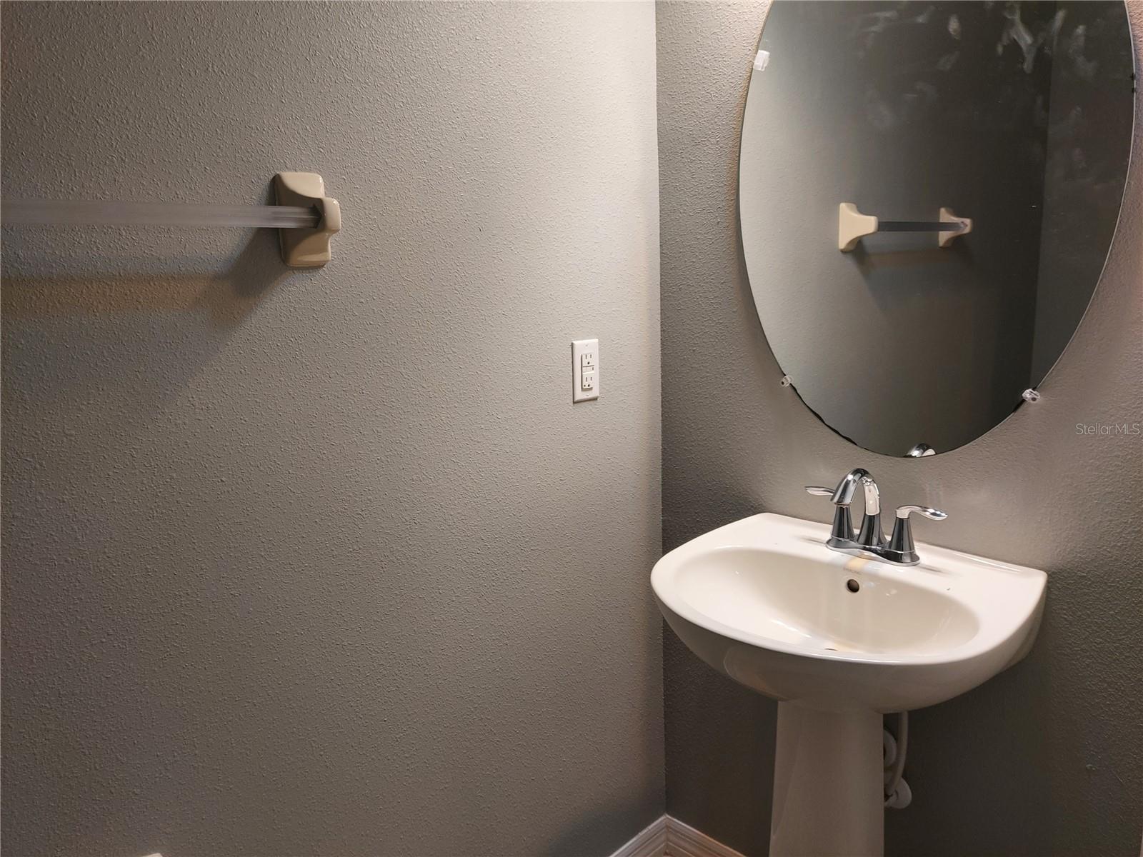 8515 BRUSHLEAF WAY — photo 24