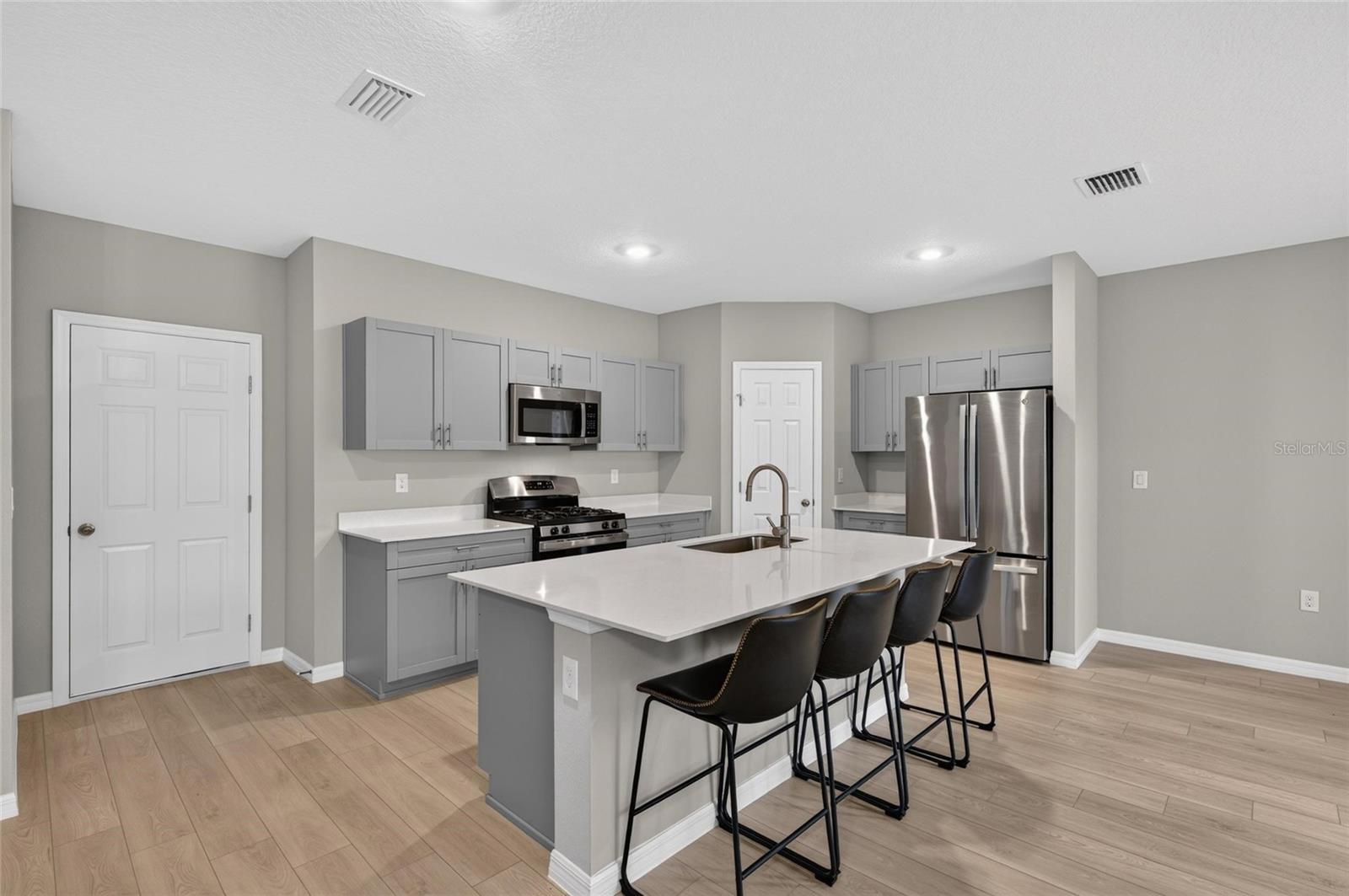14468 MEADOW BIRD AVE — photo 17