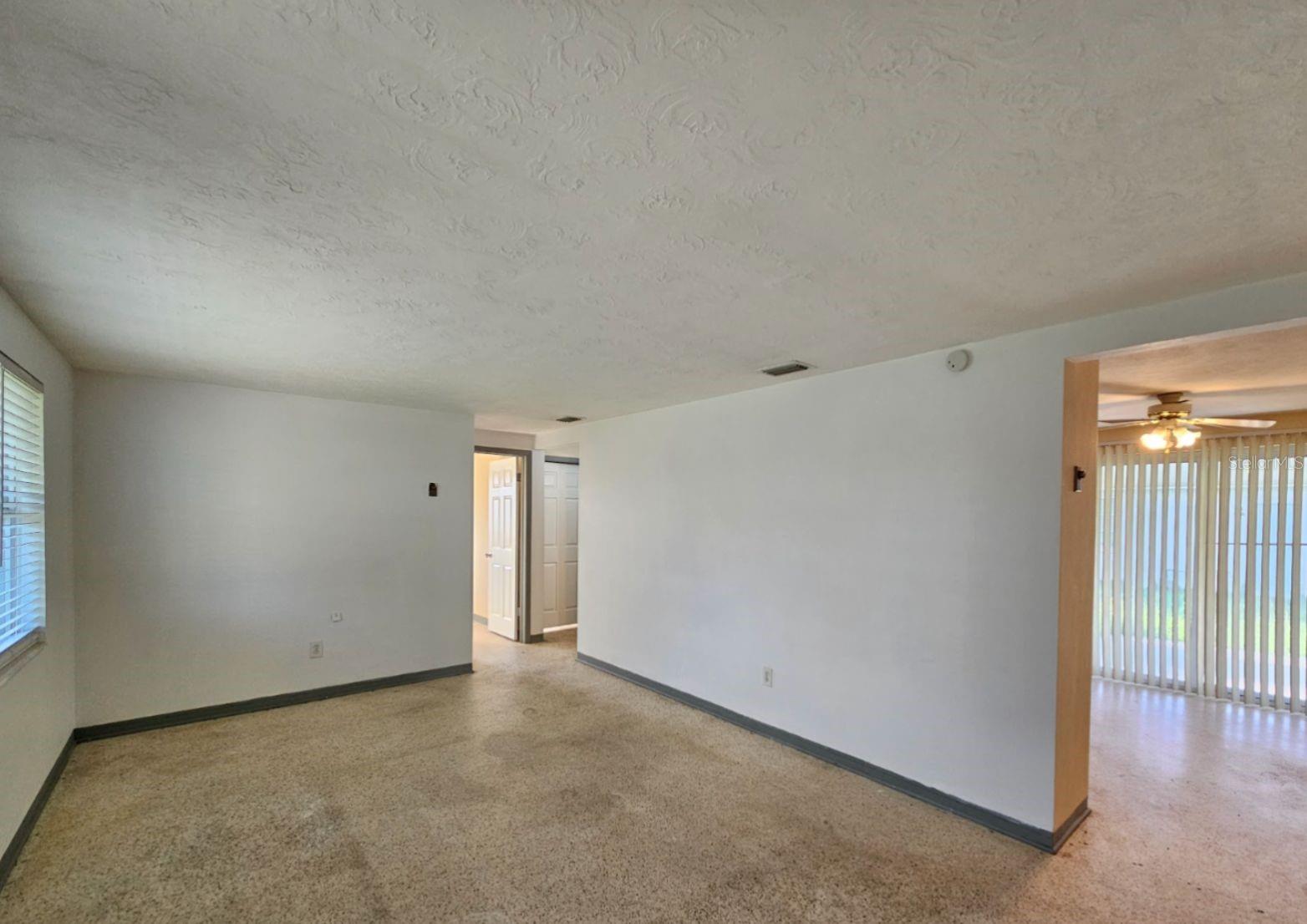 4122 KIBLER LN — photo 4