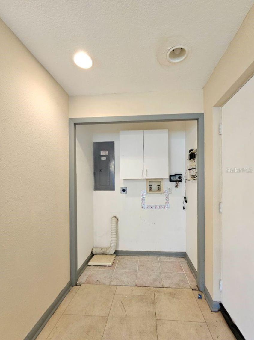 4122 KIBLER LN — photo 16