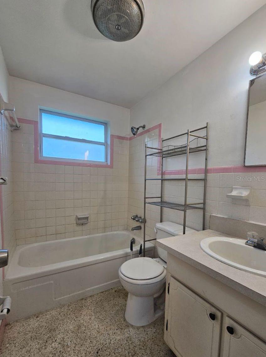 4122 KIBLER LN — photo 9
