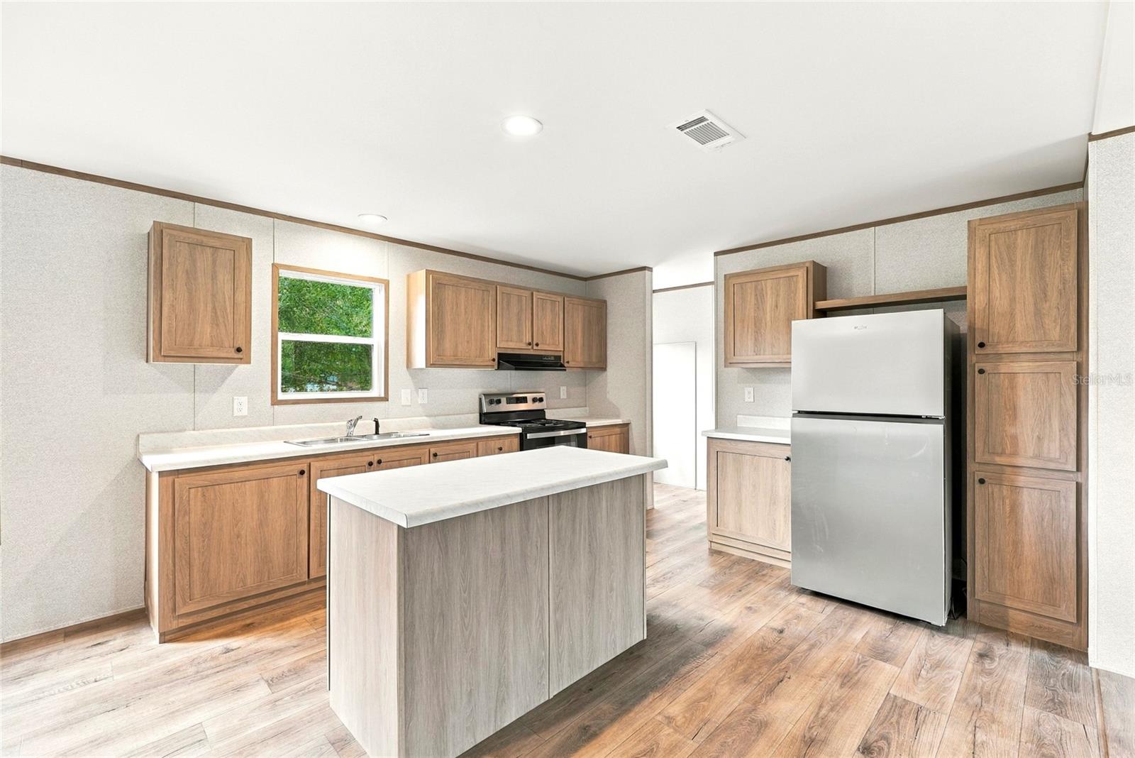 4235 LINDA DRIVE DR — photo 10