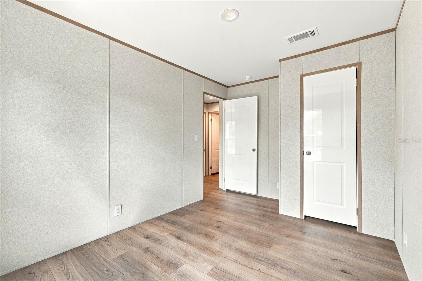 4235 LINDA DRIVE DR — photo 28