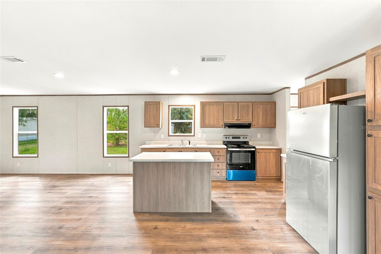 4235 LINDA DRIVE DR — photo 9