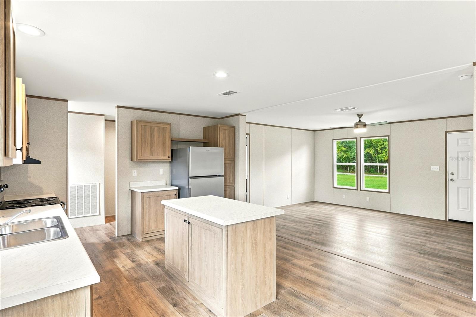 4235 LINDA DRIVE DR — photo 12