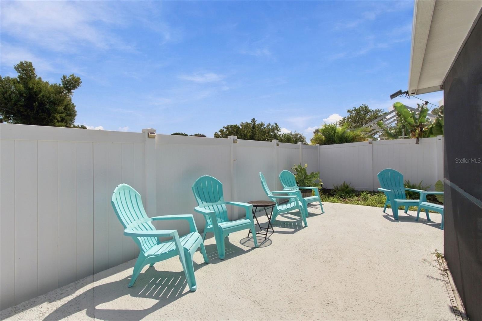 7607 WOODLAND OAKS CT — photo 36