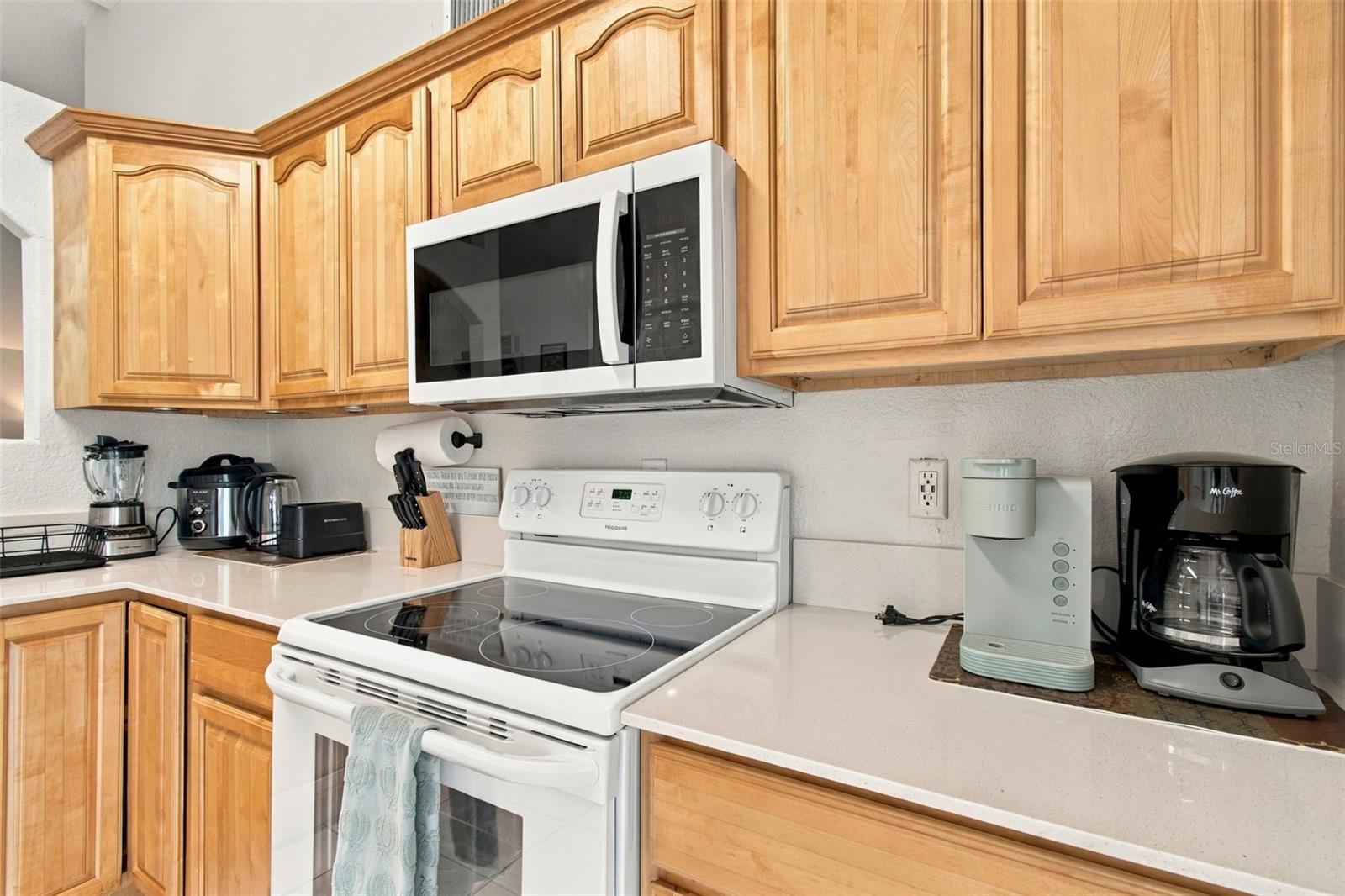 7607 WOODLAND OAKS CT — photo 19