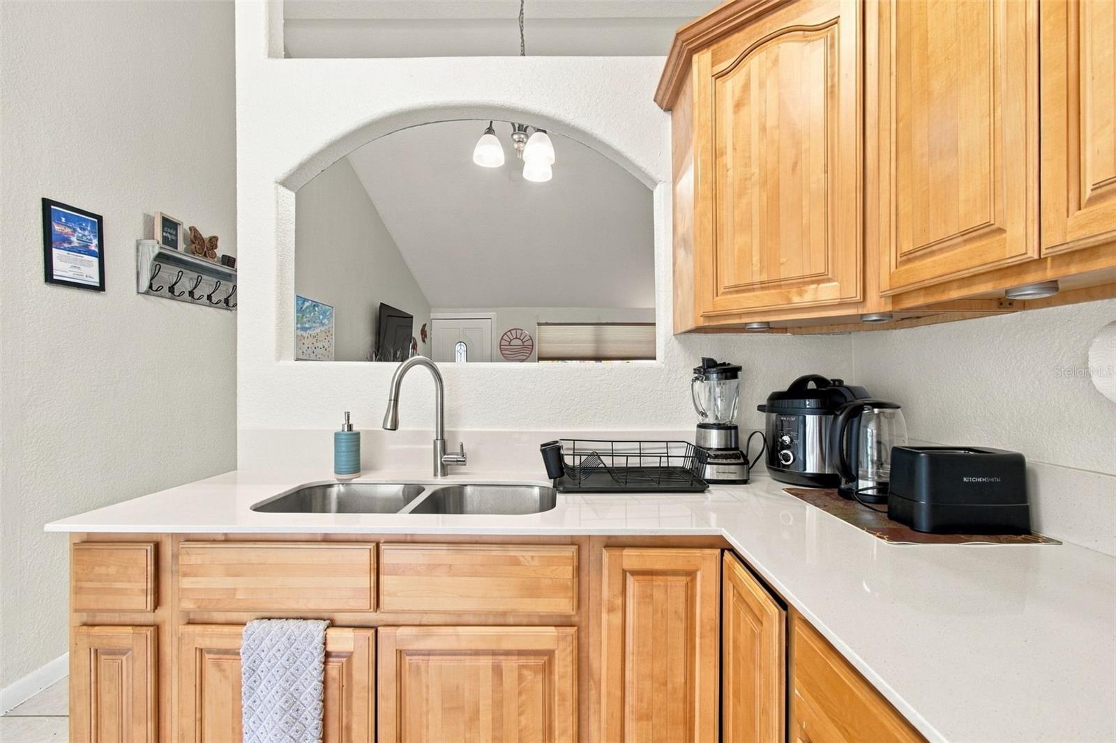 7607 WOODLAND OAKS CT — photo 16