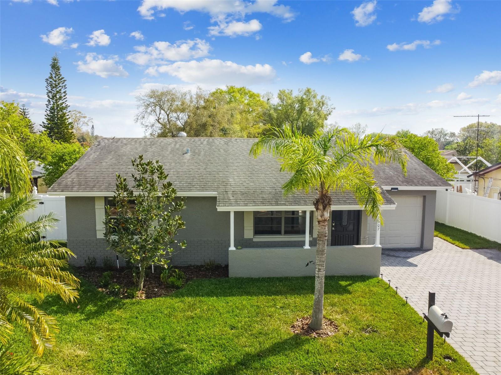 7607 WOODLAND OAKS CT — photo 49