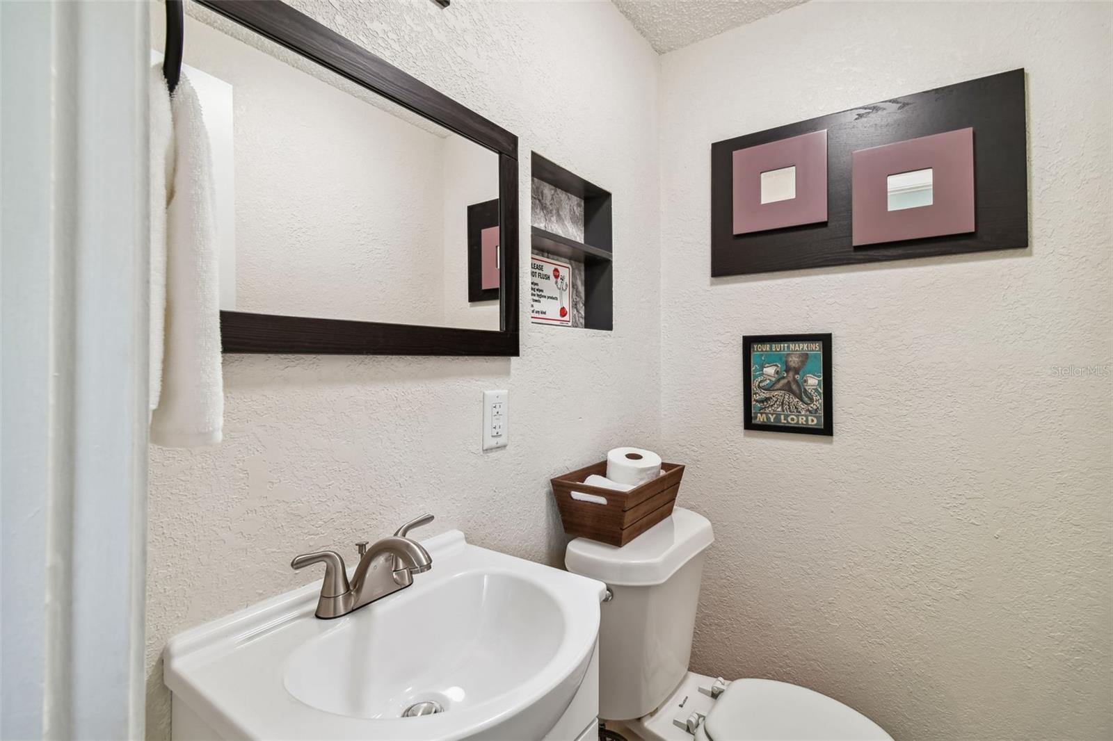 7607 WOODLAND OAKS CT — photo 25