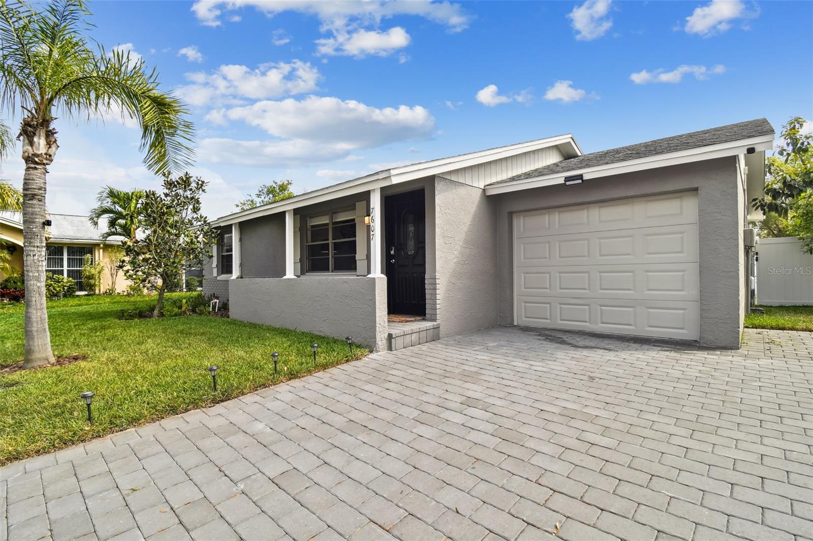 7607 WOODLAND OAKS CT — photo 51
