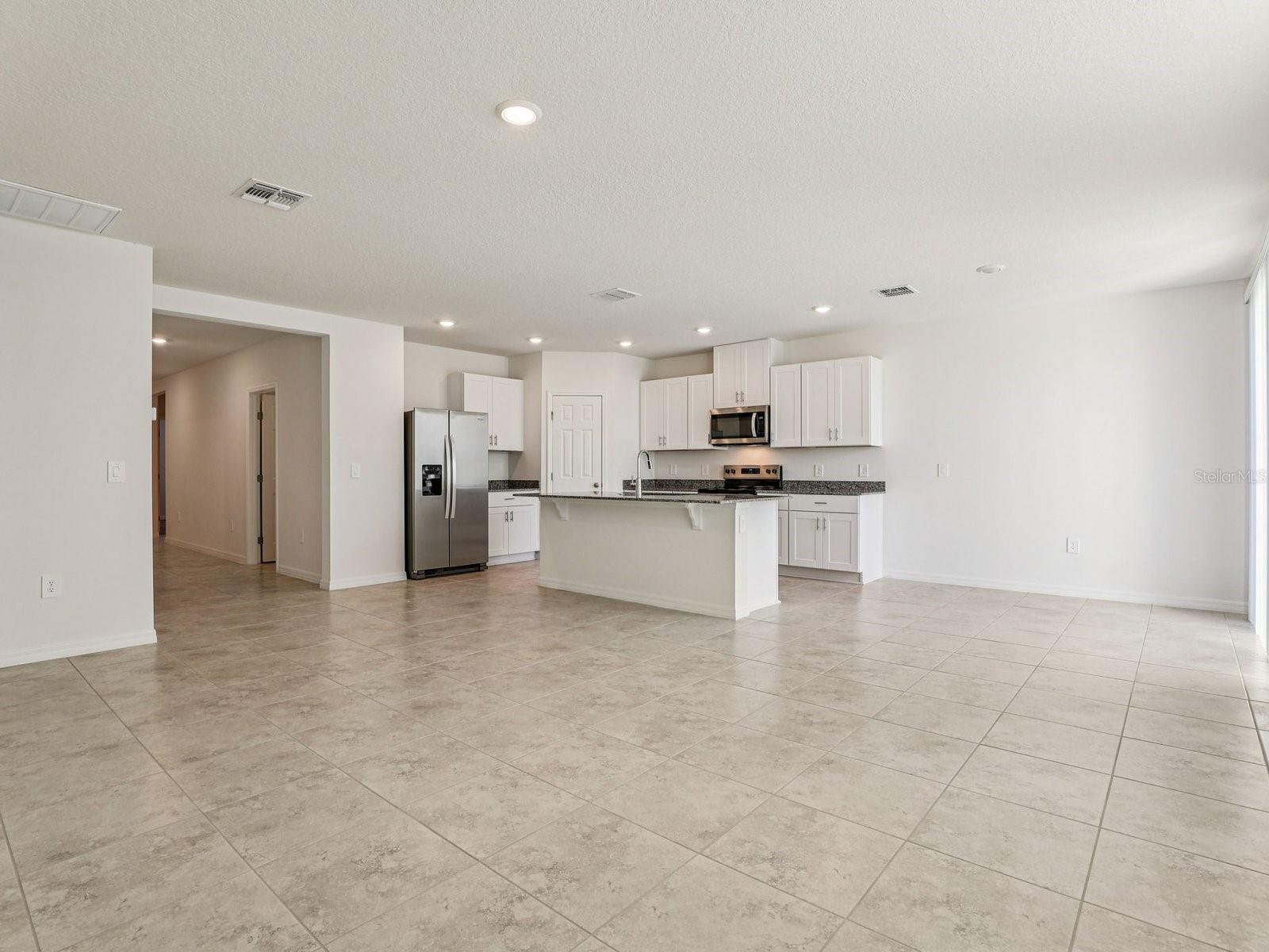 12550 HOURGLASS WAY — photo 3