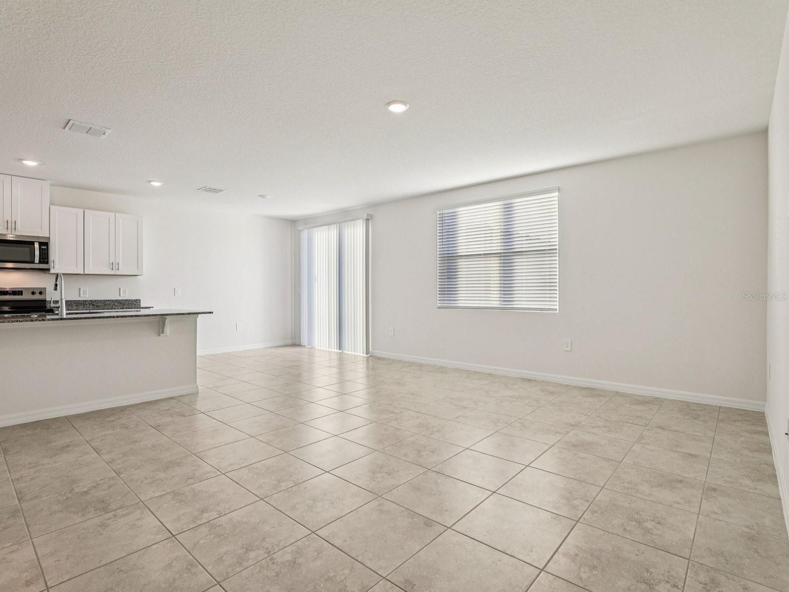 12550 HOURGLASS WAY — photo 2