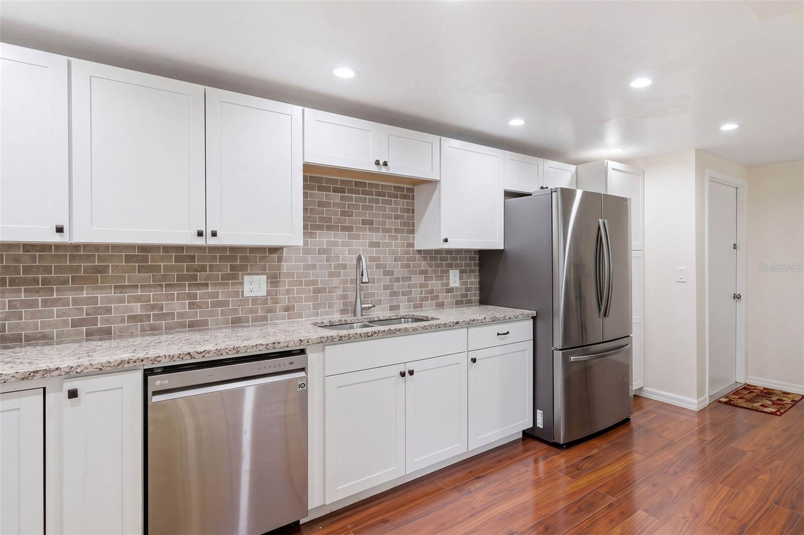 1799 N HIGHLAND AVE #163 — photo 4