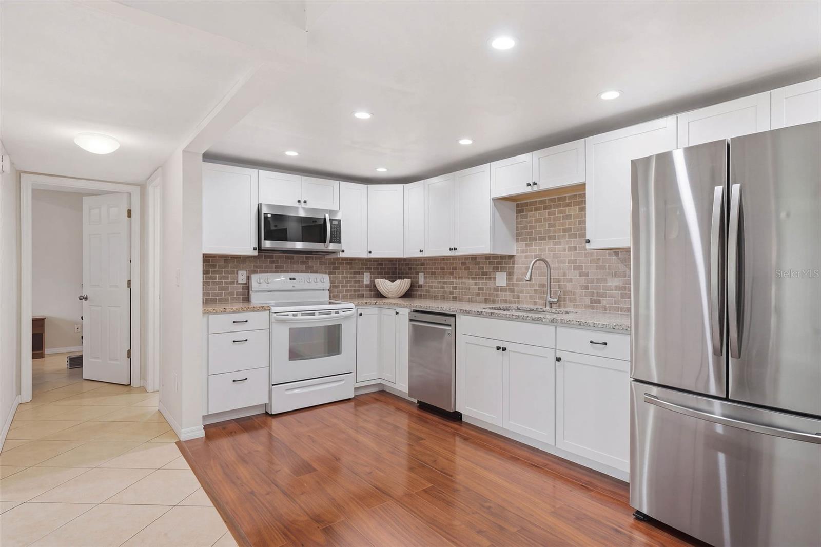 1799 N HIGHLAND AVE #163 — photo 3