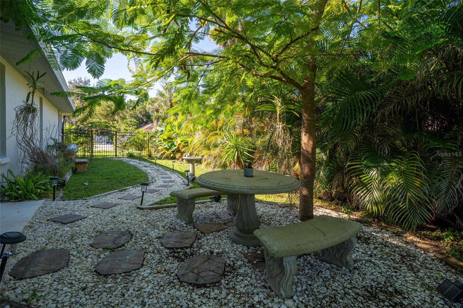 4864 HAWKSHEAD PARK — photo 36